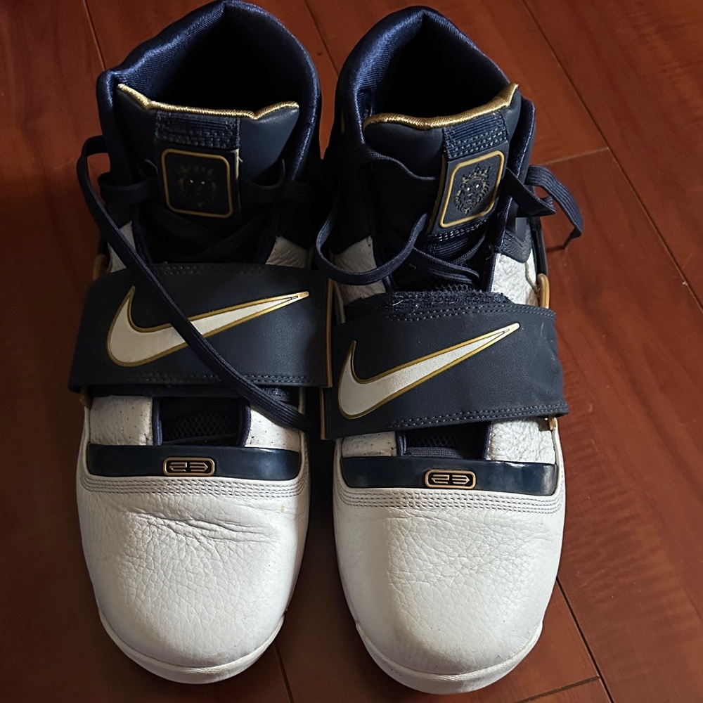 Nike LeBron Solider 1 Think 16